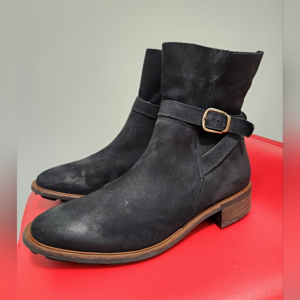 Paul Green Women's Black Booties Size 7